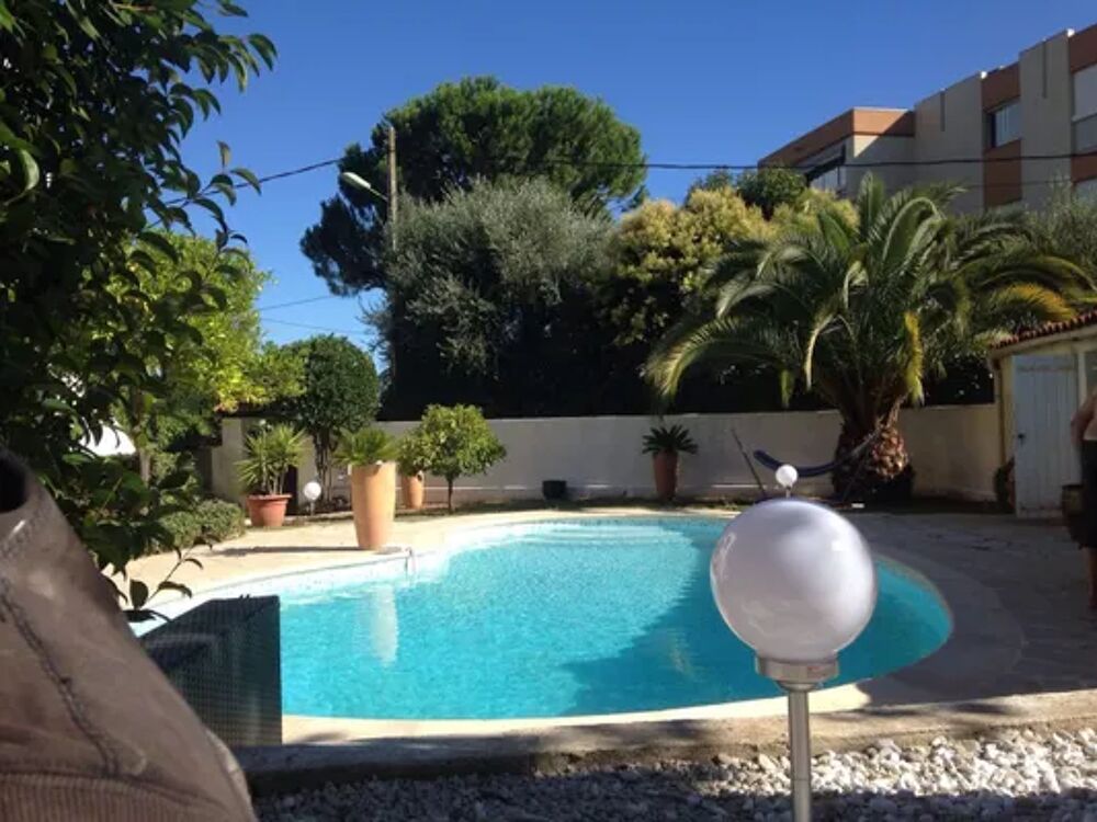   Maison  5 km de la plage pour 6 pers. avec piscine  Le Cannet Piscine prive - Plage < 5 km - Tlvision - place de parking en Provence-Alpes-Cte d'Azur, Le Cannet (06110)