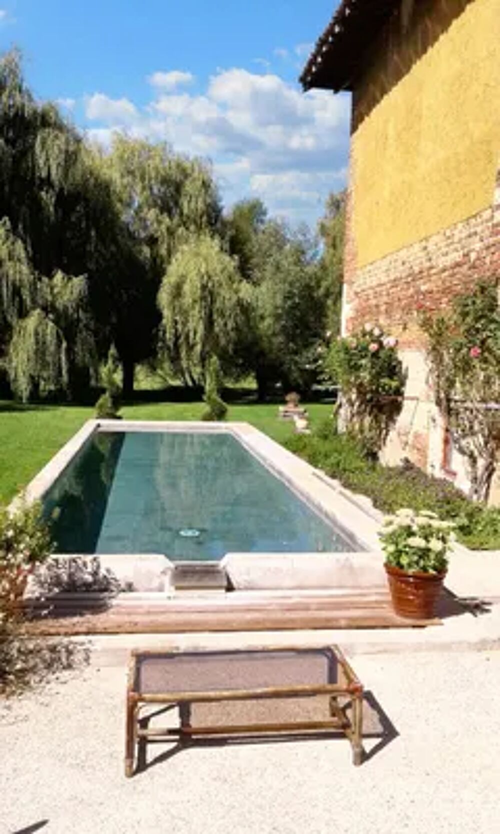   Villa pour 14 pers. avec piscine et jacuzzi  Saint-Paul-de-Varax Piscine prive - Bain  remous - Tlvision - Terrasse - place Rhne-Alpes, Saint-Paul-de-Varax (01240)