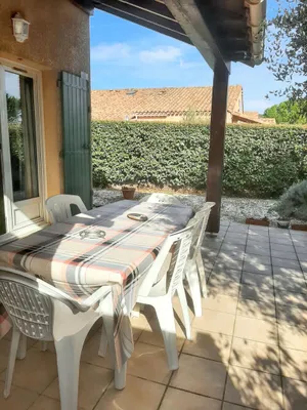   Maison pour 5 pers. avec piscine partage et jardin  Eyguires Piscine collective - Tlvision - Terrasse - place de parking en Provence-Alpes-Cte d'Azur, Eyguires (13430)