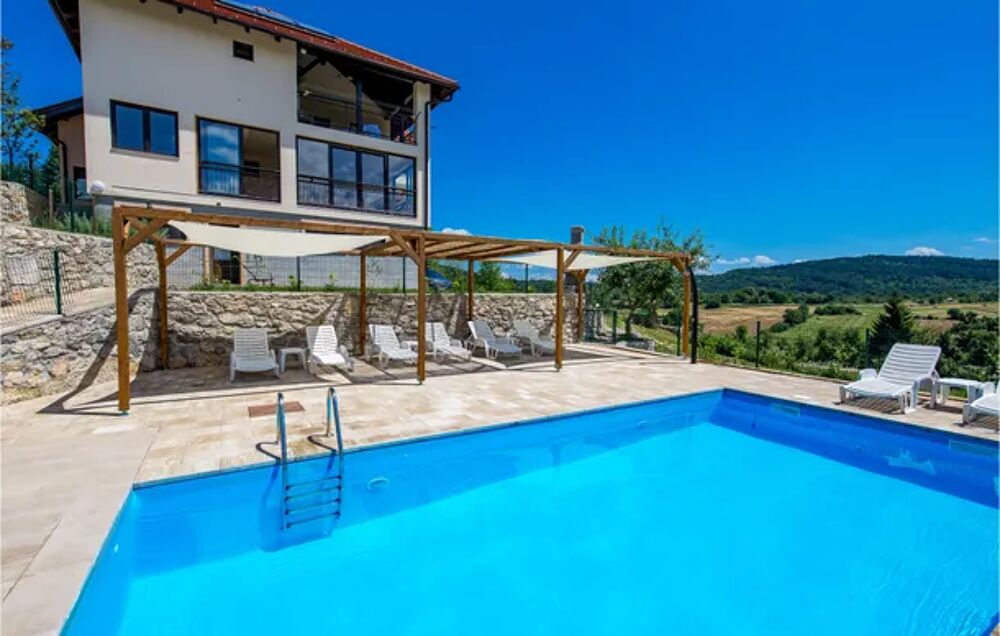   Awesome apartment in Rakovica with 1 Bedrooms, WiFi and Outdoor swimming pool Piscine collective - Alimentation < 300 m - Tlvi Croatie, Rakovica