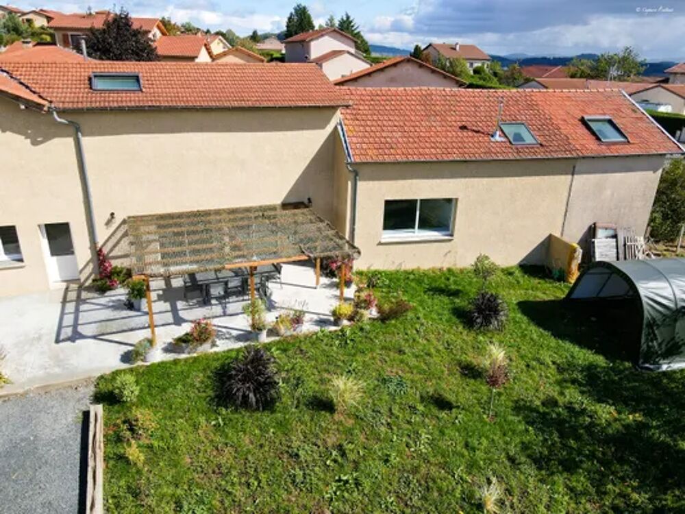   Villa pour 10 pers. avec piscine, jardin et terrasse  Panissires Piscine prive - Tlvision - Terrasse - place de parking en Rhne-Alpes, Panissires (42360)