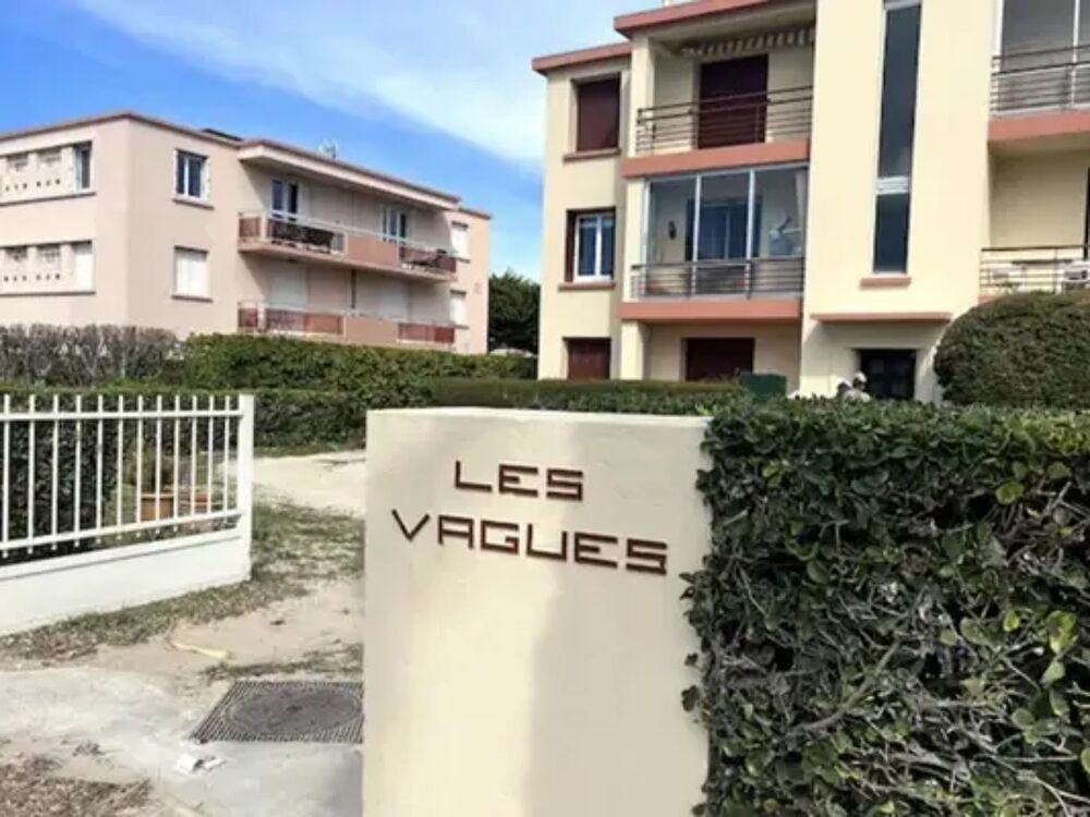   appartement 4 personnes Tlvision - Terrasse - place de parking en extrieur - Lave vaisselle - Lave linge Provence-Alpes-Cte d'Azur, Saint-Cyr-sur-Mer (83270)
