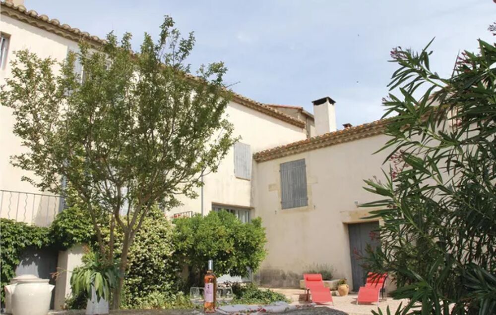   Beautiful home in Bellegarde with 2 Bedrooms and WiFi Alimentation < 300 m - Tlvision - Terrasse - place de parking en extrie Languedoc-Roussillon, Bellegarde (30127)