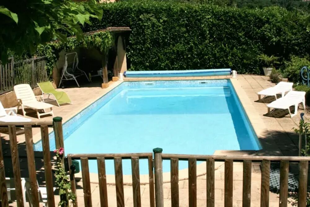   Villa pour 4 pers. avec piscine, jardin et terrasse  Sarlat-la-Canda Piscine prive - Tlvision - Terrasse - place de parking Aquitaine, Sarlat-la-Canda (24200)