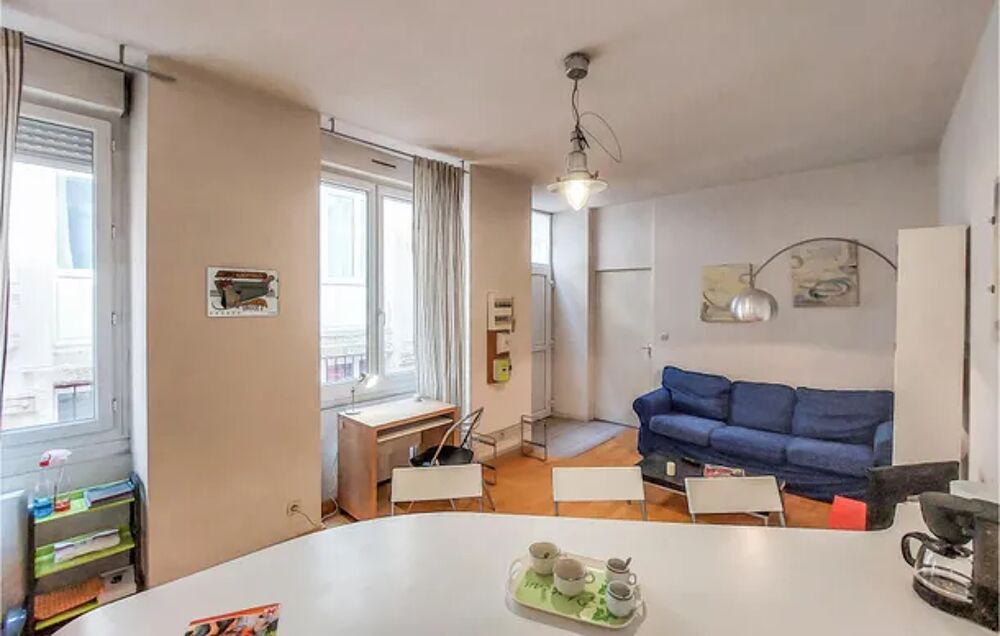   Awesome apartment in Saint-Etienne with WiFi and 1 Bedrooms Alimentation < 74 m - Tlvision - Lave linge - Accs Internet Rhne-Alpes, Saint-tienne (42000)