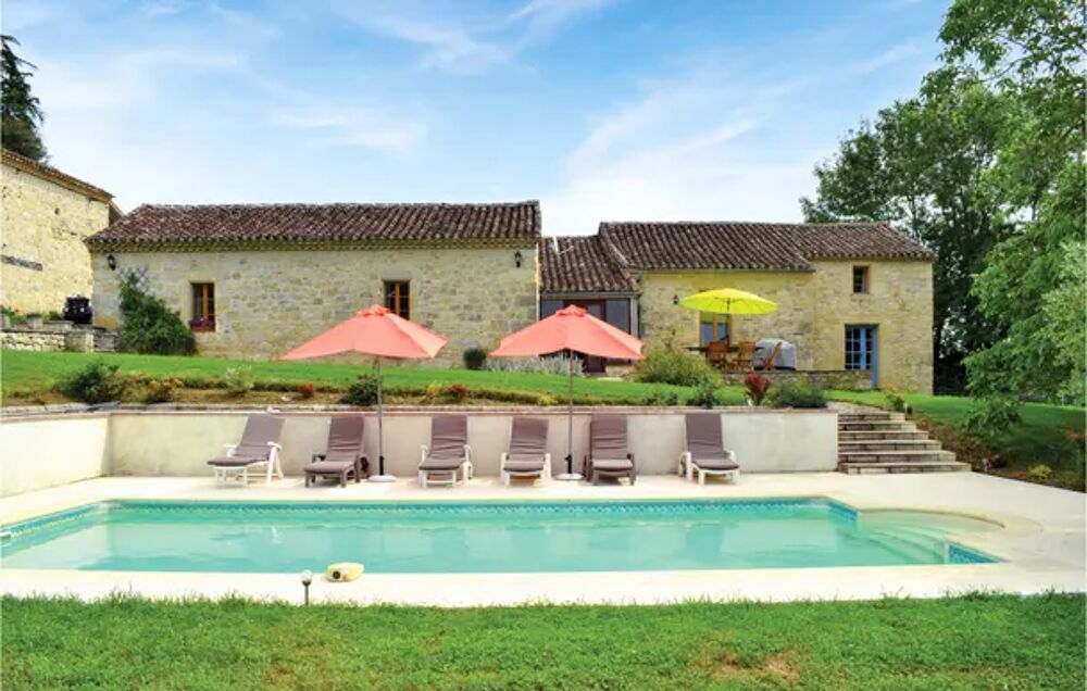   Awesome home in Bon Encontre with WiFi, Private swimming pool and Outdoor swimming pool Piscine prive - Tlvision - Terrasse - Aquitaine, Bon-Encontre (47240)