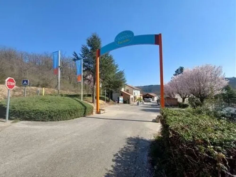   Camping Paradis - Val De Coise - Classique 2 chambres 4 Piscine couverte - Terrasse - place de parking en extrieur - Accs Inte Rhne-Alpes, Saint-Galmier (42330)