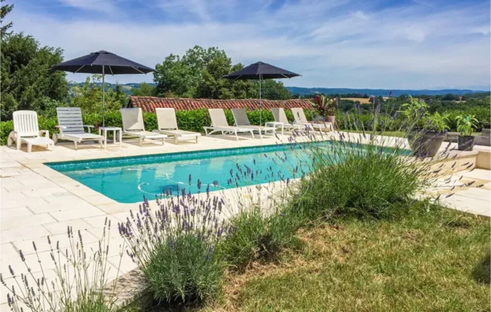   Amazing home in Monfaucon with WiFi, Outdoor swimming pool and Swimming pool Piscine prive - Tlvision - Terrasse - Vue montag Midi-Pyrnes, Monfaucon (65140)