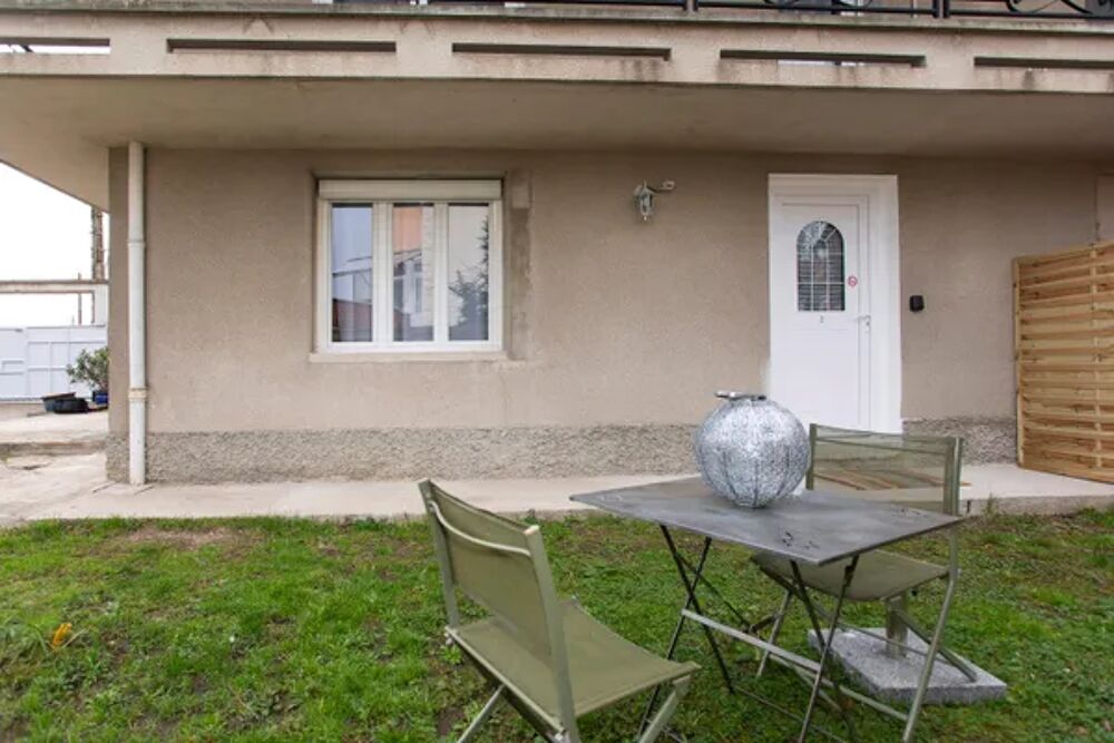   Ct Jardin 2 - Appartement avec Jardin Tlvision - Terrasse - Lave linge - Accs Internet - Barbecue Rhne-Alpes, Le Coteau (42120)