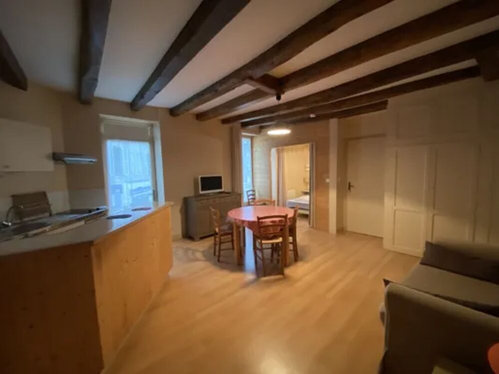   appartement 3 personnes Tlvision - Lave vaisselle - Lave linge - Accs Internet Poitou-Charentes, La Roche-Posay (86270)