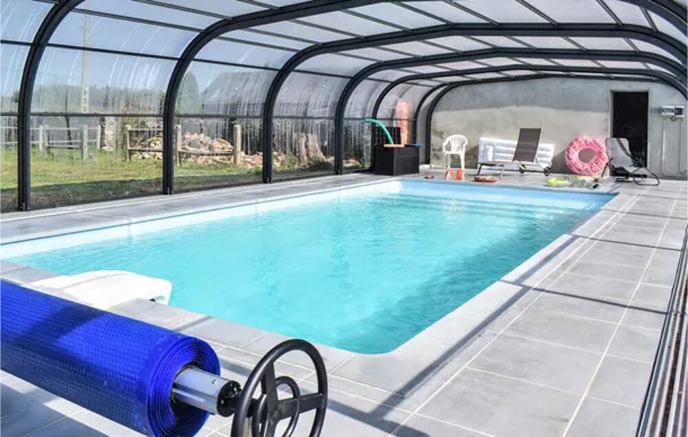  Beautiful home in La Meauffe with Indoor swimming pool, WiFi and 3 Bedrooms Piscine collective - Tlvision - place de parking e Basse-Normandie, La Meauffe (50880)