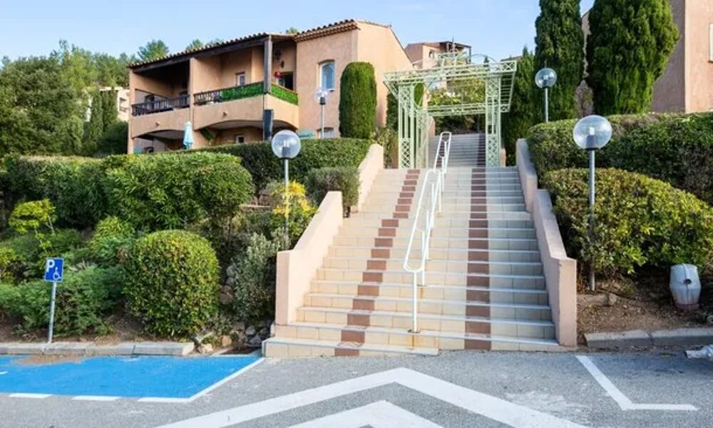   Appartement Budget 1 chambre (5 personnes) place de parking en extrieur Provence-Alpes-Cte d'Azur, Les Issambres (83380)