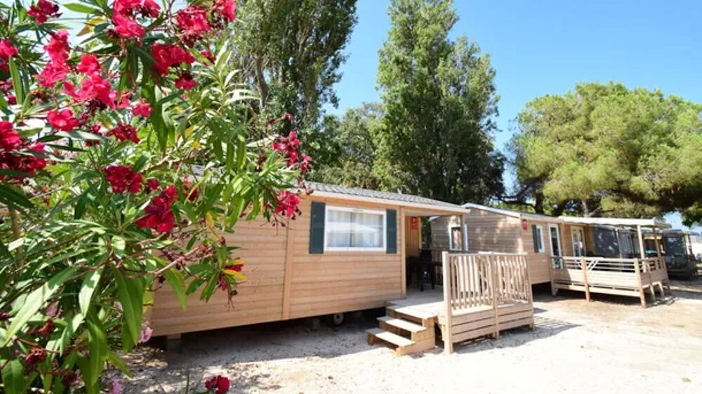   Camping Tikayan La Bergerie Plage - COLORADO STANDARD Plage < 200 m - Tlvision - Accs Internet Provence-Alpes-Cte d'Azur, Hyres (83400)