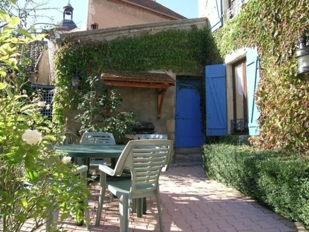   maison 4 personnes Tlvision - Terrasse - place de parking en extrieur - Lave vaisselle - Lave linge Auvergne, Billy (03260)