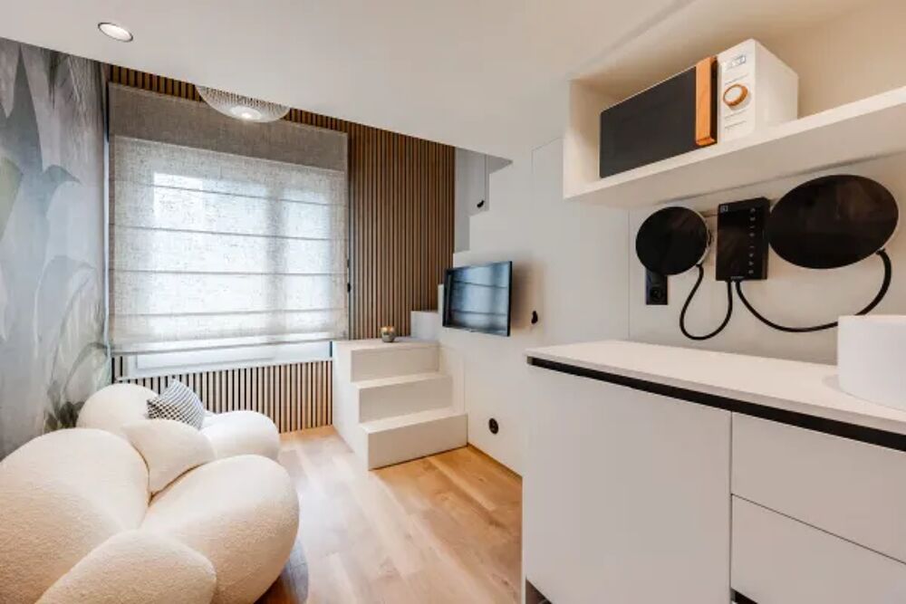   La Petite Suite - T1 en duplex en plein centre ville Tlvision - Accs Internet - Lit bb Rhne-Alpes, Annecy (74000)