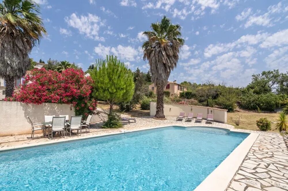   La Cave Piscine prive - Alimentation < 2 km - Tlvision - Terrasse - Lave vaisselle Languedoc-Roussillon, Beaufort (34210)