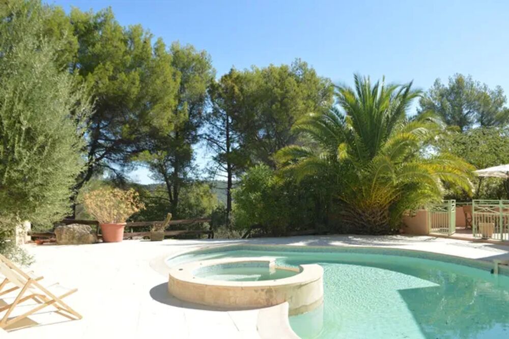   Villa Brigantine Piscine prive - Lave vaisselle - Accs Internet - Table et chaises de jardin Provence-Alpes-Cte d'Azur, Figanires (83830)