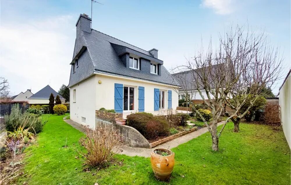   Stunning home in Hennebont with WiFi and 4 Bedrooms Plage < 8 km - Alimentation < 1.3 km - Tlvision - Terrasse - place de park Bretagne, Hennebont (56700)