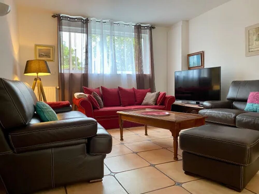   maison 8 personnes Tlvision - Terrasse - place de parking en extrieur - Lave vaisselle - Lave linge Pays de la Loire, Nantes (44000)