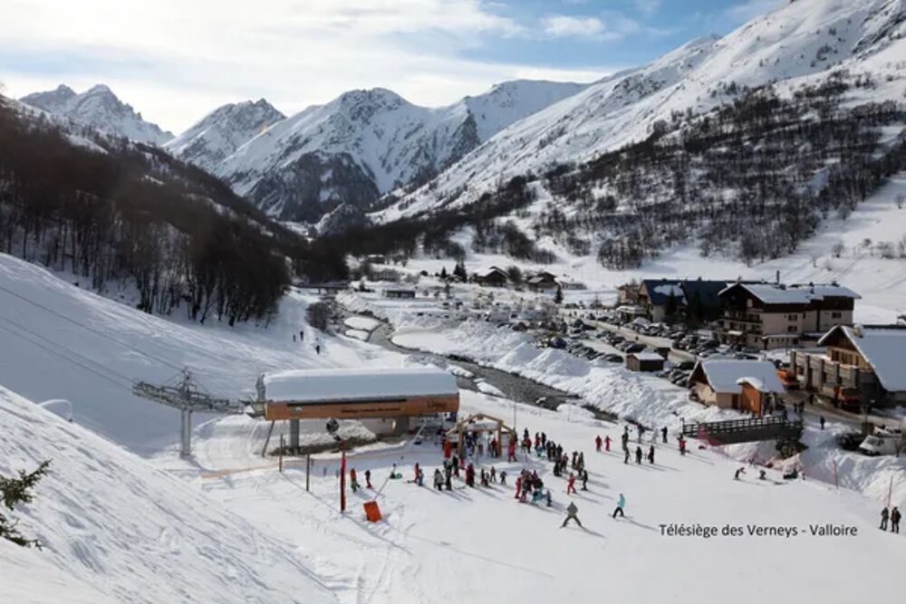  LE THYMEL 18 Alimentation < 500 m - Centre ville < 2 km - Tlvision - Balcon - Local skis Rhne-Alpes, Valloire (73450)