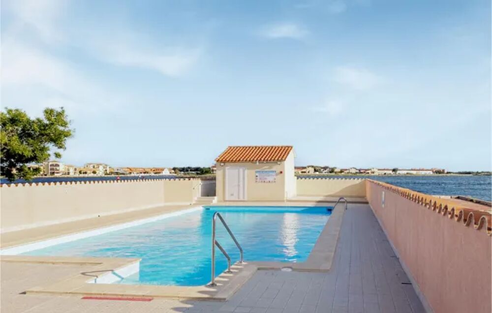   Amazing apartment in Le Barcars with Outdoor swimming pool, 1 Bedrooms and Indoor swimming pool Piscine collective - Piscine pr Languedoc-Roussillon, Le Barcars (66420)