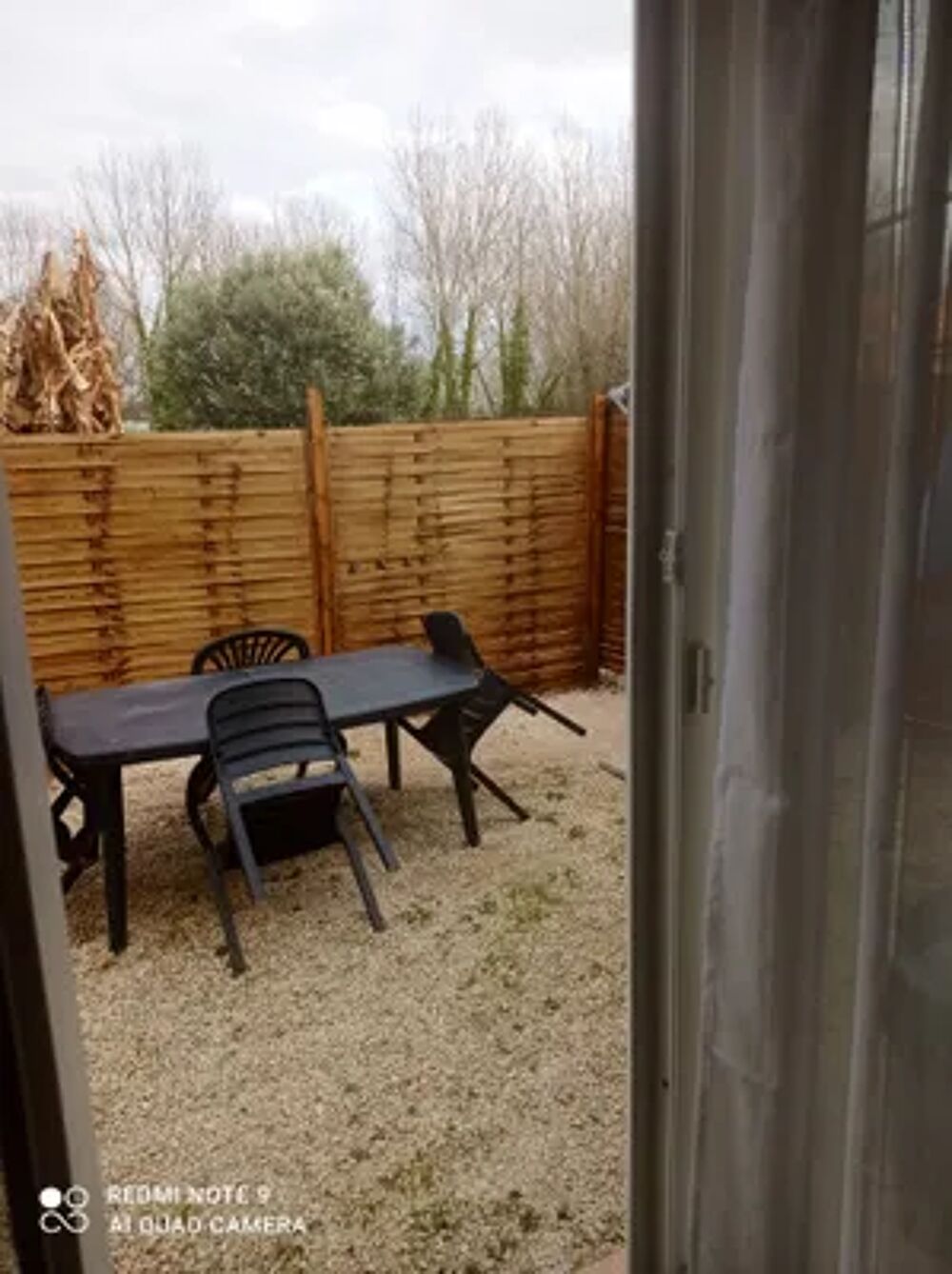   Joli studio pour 2 pers. avec terrasse à Bergerac Télévision - Terrasse - place de parking en extérieur - Lave linge - Accès Int Aquitaine, Bergerac (24100)