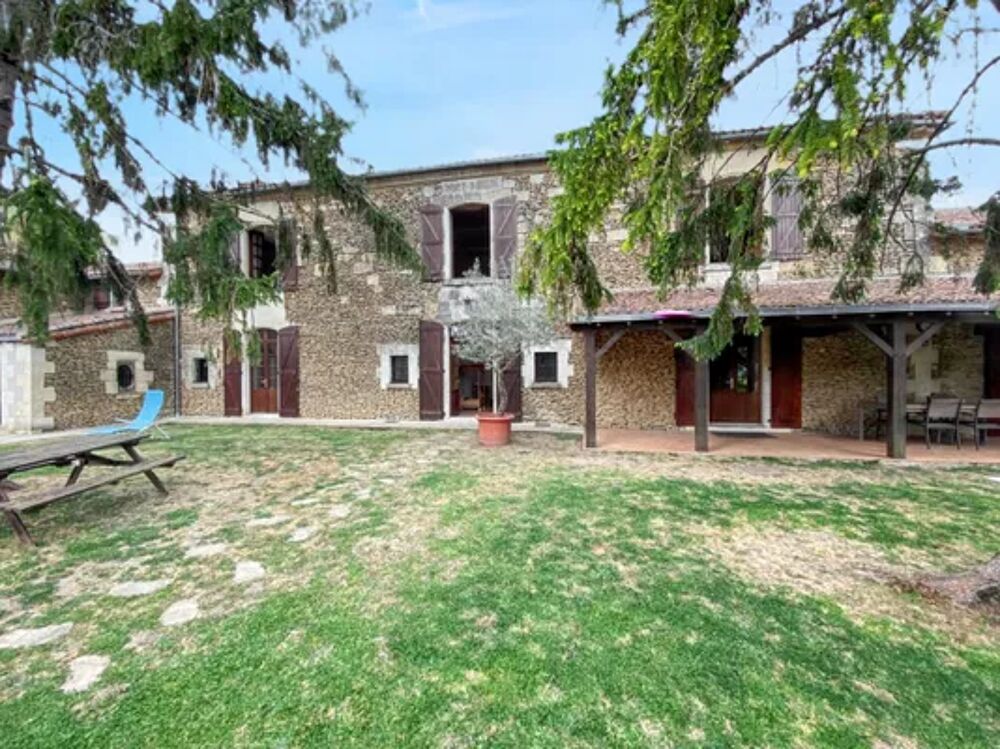   Maison pour 16 pers. avec jardin et terrasse  Mouterre-Silly Tlvision - Terrasse - place de parking en extrieur - Lave vaiss Poitou-Charentes, Mouterre-Silly (86200)