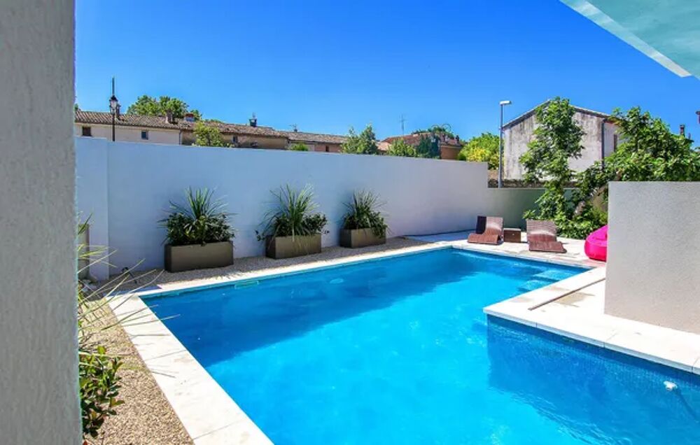   Villa Blanche Piscine prive - Tlvision - Terrasse - Balcon - place de parking en extrieur Provence-Alpes-Cte d'Azur, Pernes-les-Fontaines (84210)