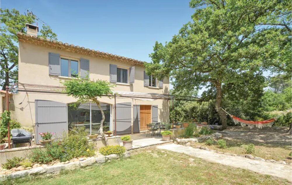   Beautiful home in Saint-Rmy-de-Provence with 4 Bedrooms, WiFi and Outdoor swimming pool Piscine prive - Alimentation < 850 m - Provence-Alpes-Cte d'Azur, Saint-Rmy-de-Provence (13210)