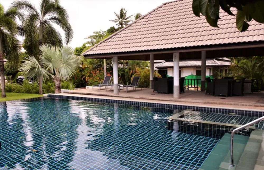   Maison  2 km de la plage pour 6 pers. avec piscine et jardin  Rawai Piscine prive - Plage < 3 km - Tlvision - Terrasse - pl Thailande, Rawai
