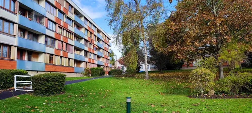   Superbe appartement pour 4 pers. avec balcon  Massy Tlvision - Balcon - place de parking en extrieur - Lave linge - Accs In le-de-France, Massy (91300)