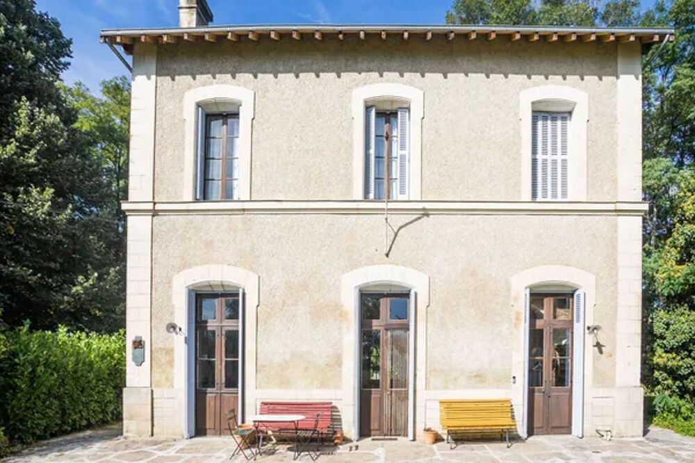   Station Liglet Piscine prive - Terrasse - place de parking en extrieur - Lave vaisselle - Lave linge Poitou-Charentes, Liglet (86290)