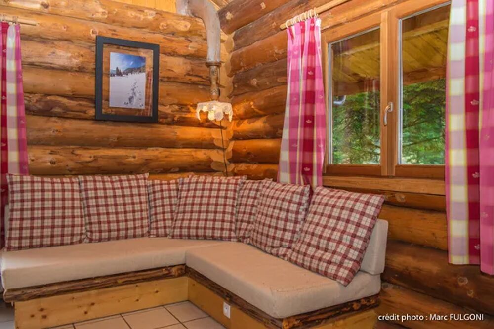   Beau Chalet rondins 130 m a La Bresse wifi tout equipe proche domaine skiable Tlvision - Terrasse - place de parking en extr Lorraine, La Bresse (88250)