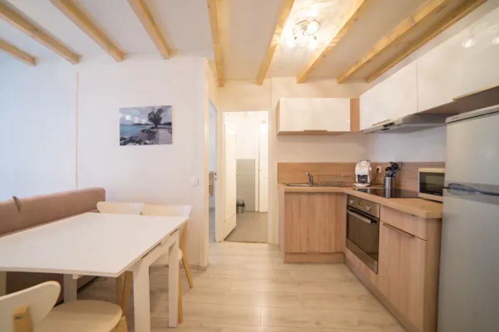   Le Parmelan - appartement pour 2 personnes au cur de la vieille ville Tlvision - Accs Internet - Lit bb Rhne-Alpes, Annecy (74000)