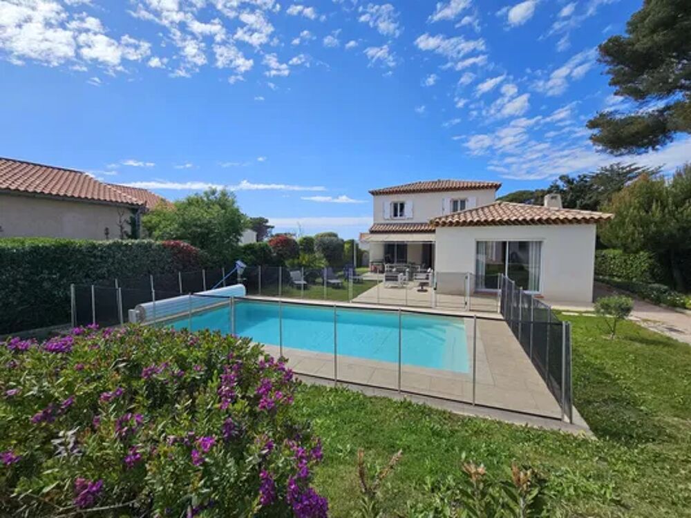   Piscine, climatisation, internet fibre, plage  pied, moderne ... Piscine prive - Tlvision - Lave vaisselle - Lave linge - Ac Provence-Alpes-Cte d'Azur, Six-Fours-les-Plages (83140)