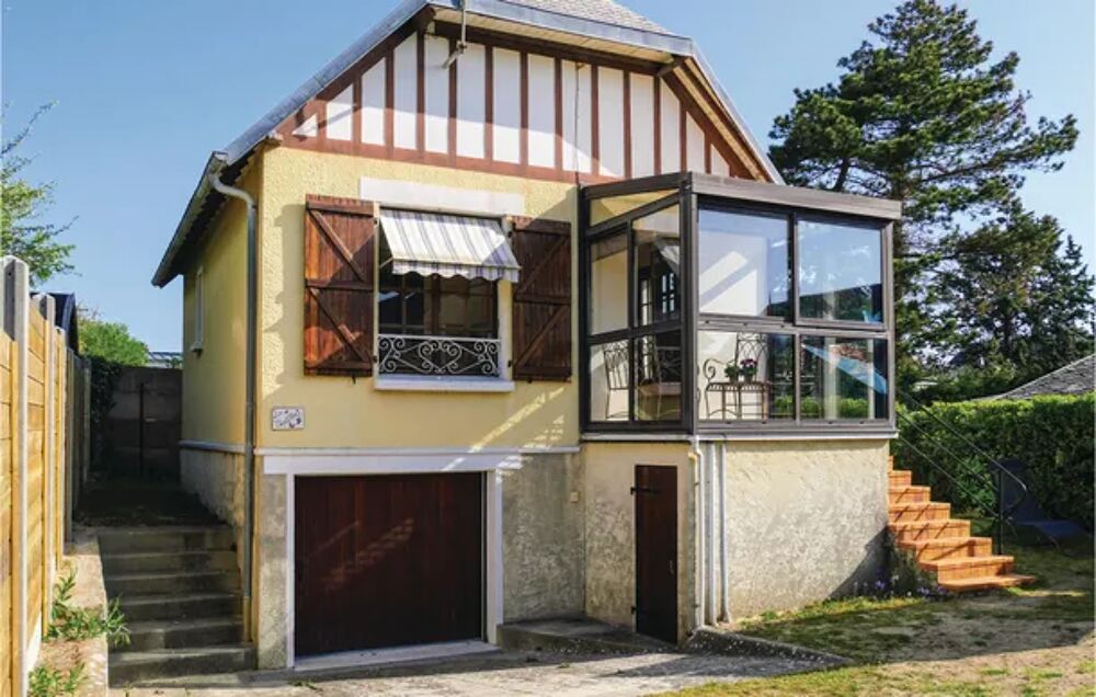   Nice home in Hauteville-sur-Mer with 3 Bedrooms and WiFi Plage < 120 m - Alimentation < 350 m - Tlvision - Terrasse - Balcon Basse-Normandie, Hauteville-sur-Mer (50590)