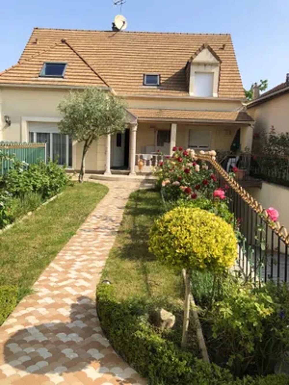   Appartement pour 4 pers. avec jardin et terrasse  Sannois Tlvision - Terrasse - place de parking en extrieur - Lave linge - le-de-France, Sannois (95110)