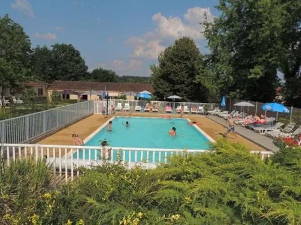   Flower Camping les Nauves - STANDARD 24 m Piscine collective - Terrasse - Club enfants - place de parking en extrieur - Accs Aquitaine, Belvs (24170)