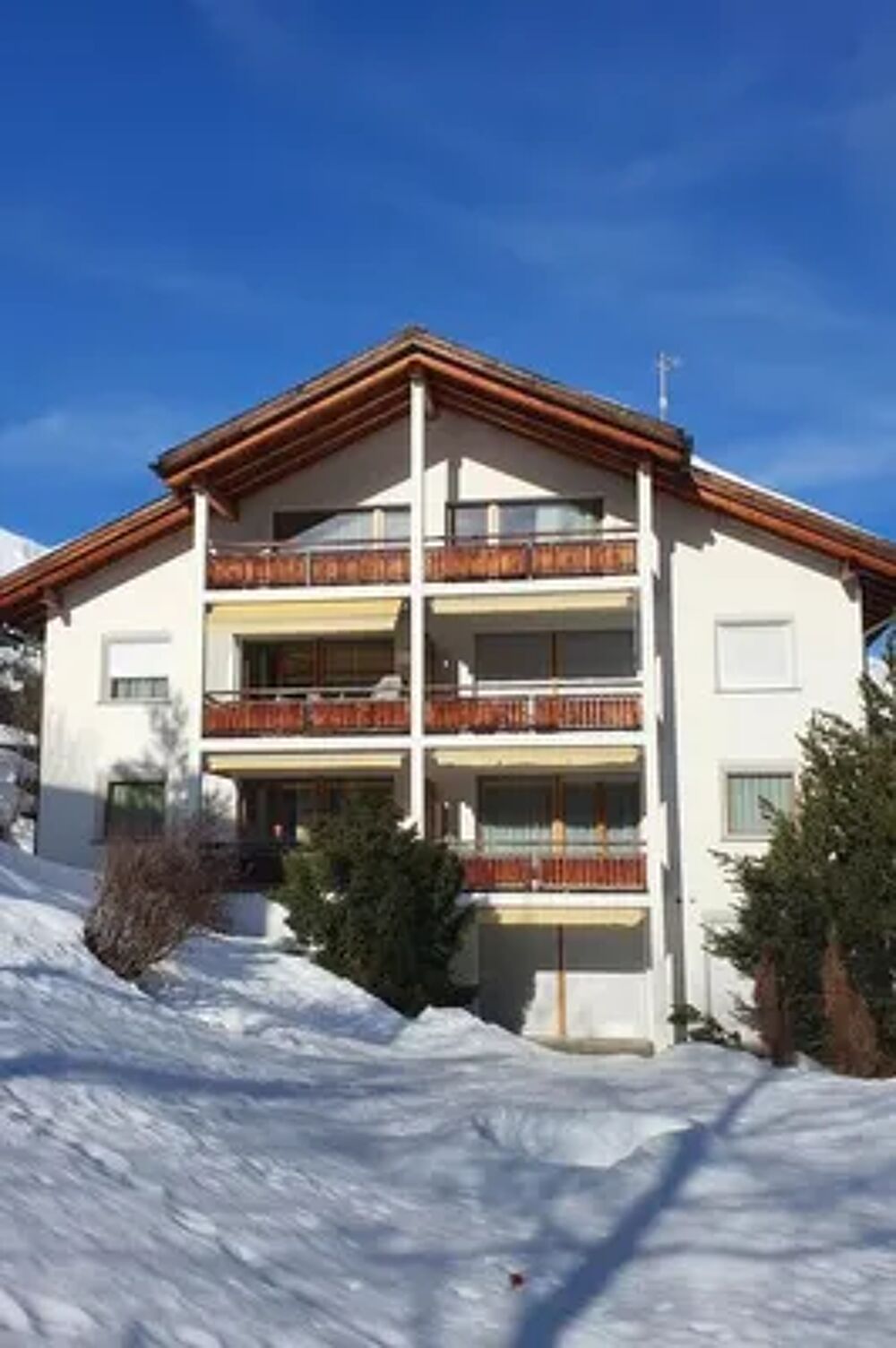   Clois Mohn Tlvision - Balcon - place de parking en extrieur - Lave vaisselle - Accs Internet Suisse, Lenzerheide