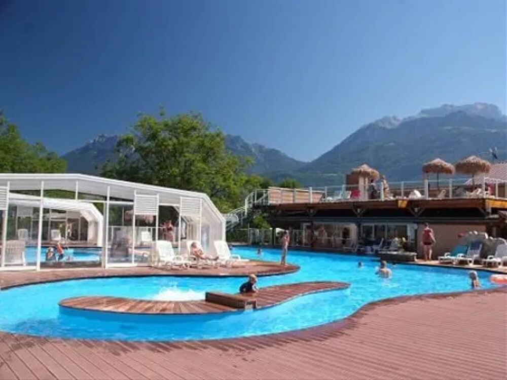   Camping Les Fontaines - VISTA - 2 chambres Piscine couverte - Piscine collective - Terrasse - Barbecue - Salon jardin Rhne-Alpes, Lathuile (74210)