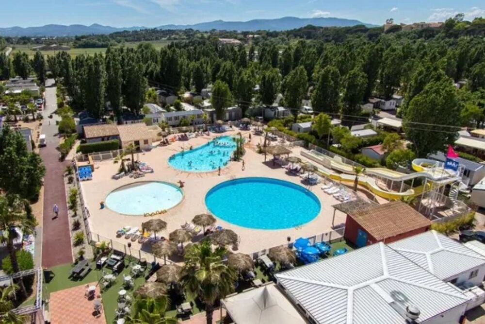   Joli mobil home avec piscine Piscine collective - Tlvision - Terrasse - Balcon - Lave vaisselle Provence-Alpes-Cte d'Azur, Frjus (83600)