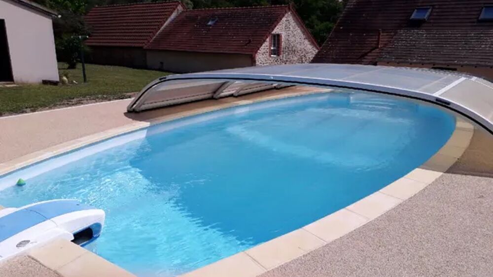   Maison pour 4 pers. avec piscine partage et terrasse  Saint-Victor Piscine collective - Tlvision - Terrasse - place de parki Auvergne, Saint-Victor (03410)