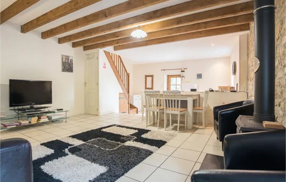   Nice home in Nanclars with 2 Bedrooms, WiFi and Outdoor swimming pool Piscine collective - Tlvision - Terrasse - place de park Poitou-Charentes, Nanclars (16230)