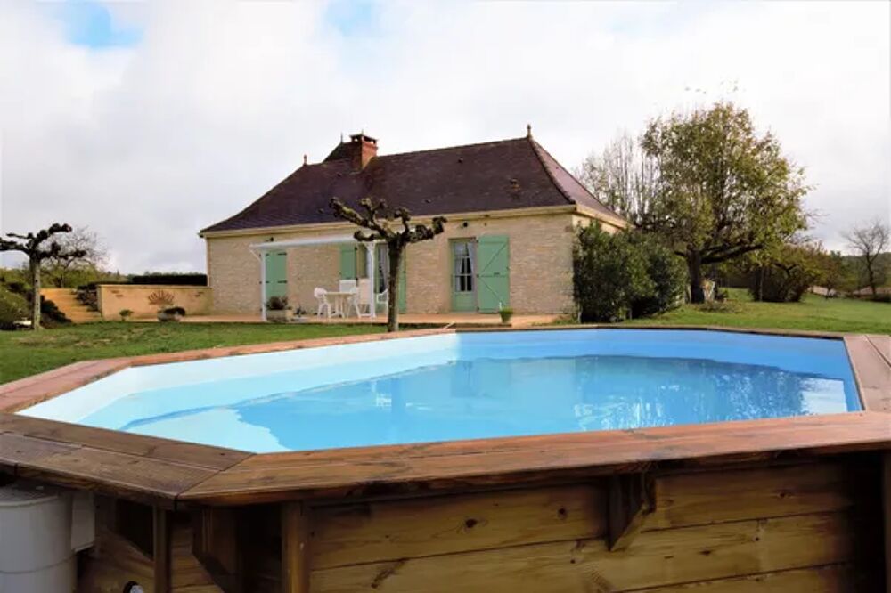   Maison de vacances Piscine prive - Alimentation < 1 km - Tlvision - Terrasse - place de parking en extrieur Midi-Pyrnes, Thdirac (46150)