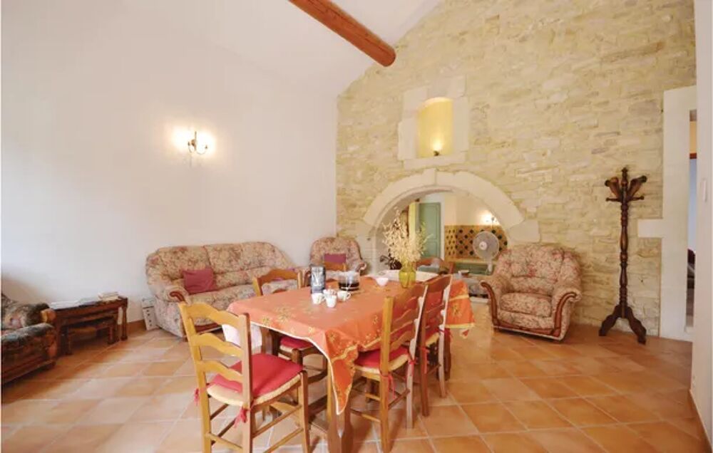   Nice home in Bollne with 2 Bedrooms, WiFi and Outdoor swimming pool Piscine prive - Tlvision - Terrasse - Vue montagne - pla Provence-Alpes-Cte d'Azur, Bollne (84500)