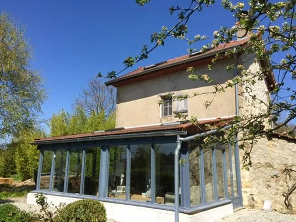   Maison pour 2 pers. avec piscine partage, sauna et jardin  Charron Piscine collective - Tlvision - Terrasse - Vue montagne - Limousin, Charron (23700)