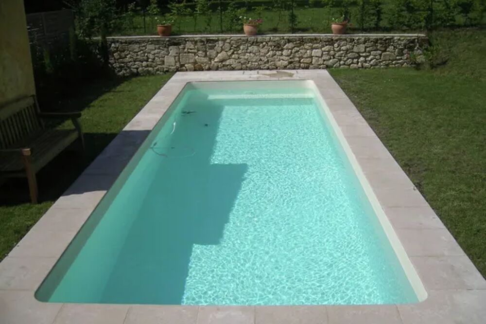   Maison avec piscine prive dans les vignobles Piscine prive - Centre ville < 100 m - Tlvision - Lave vaisselle - Lave linge Aquitaine, Saint-Cibard (33570)