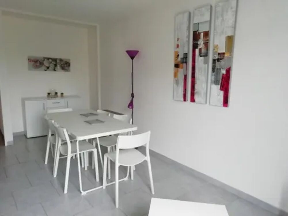   appartement 6 personnes Piscine collective - Tlvision - Terrasse - Balcon - place de parking en extrieur Poitou-Charentes, La Roche-Posay (86270)