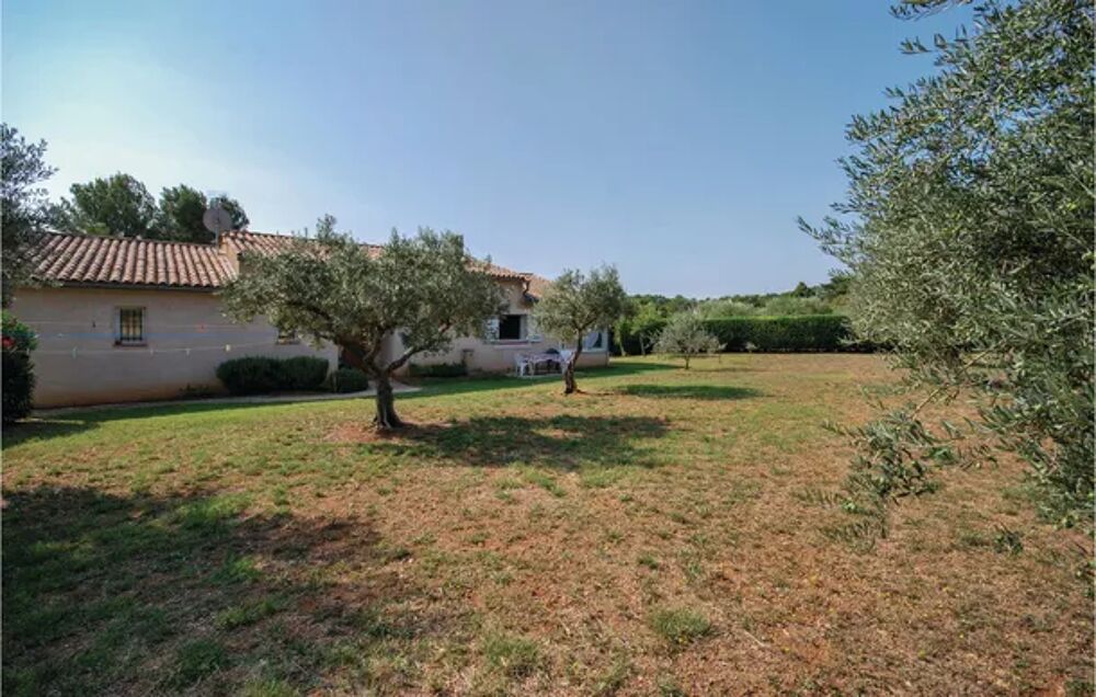   Nice home in Salernes with 3 Bedrooms, WiFi and Private swimming pool Piscine prive - Alimentation < 1.3 km - Tlvision - plac Provence-Alpes-Cte d'Azur, Salernes (83690)