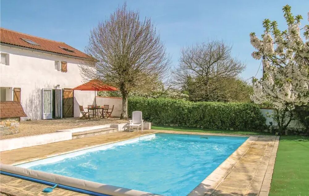   Stunning home in l'Hermenault with 3 Bedrooms, Outdoor swimming pool and Heated swimming pool Piscine prive - Tlvision - Terr Pays de la Loire, L'Hermenault (85570)